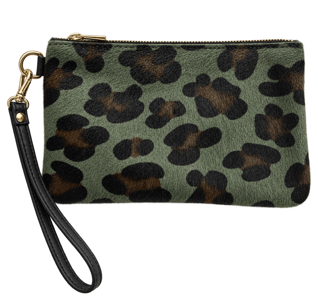 Cartera Wristlet de Pelo Leopardo Verde - La Flamencona Accesorios
