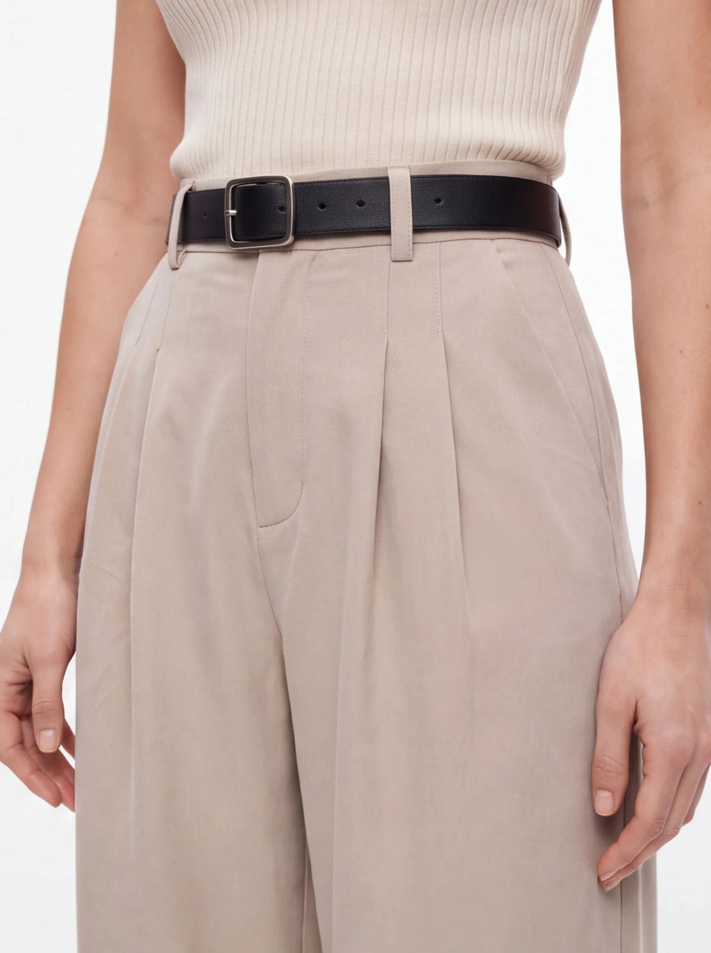 Pantalón pinzas fluido beige - La Flamencona Accesorios