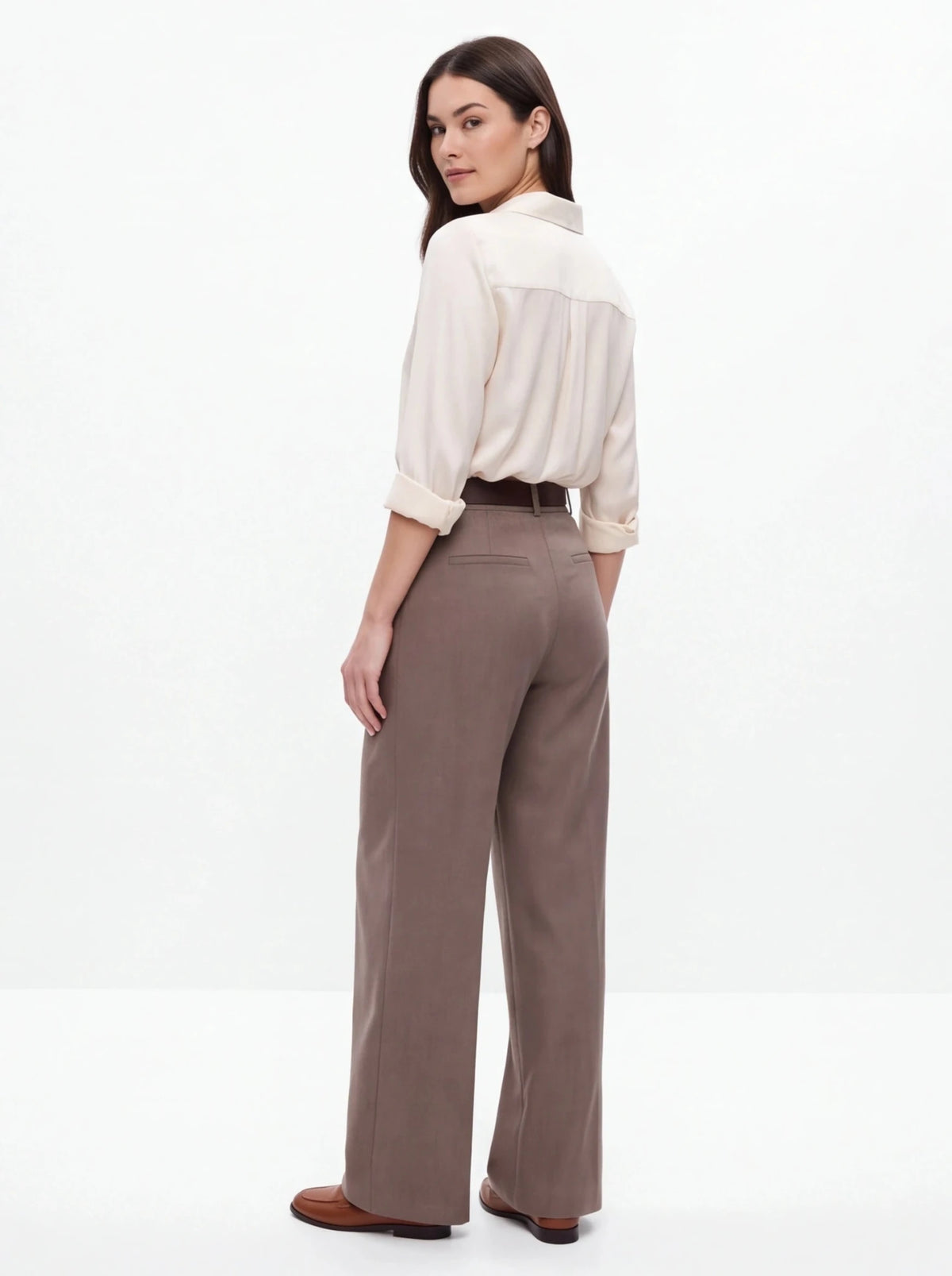 Pantalón pinzas fluido camel - La Flamencona Accesorios